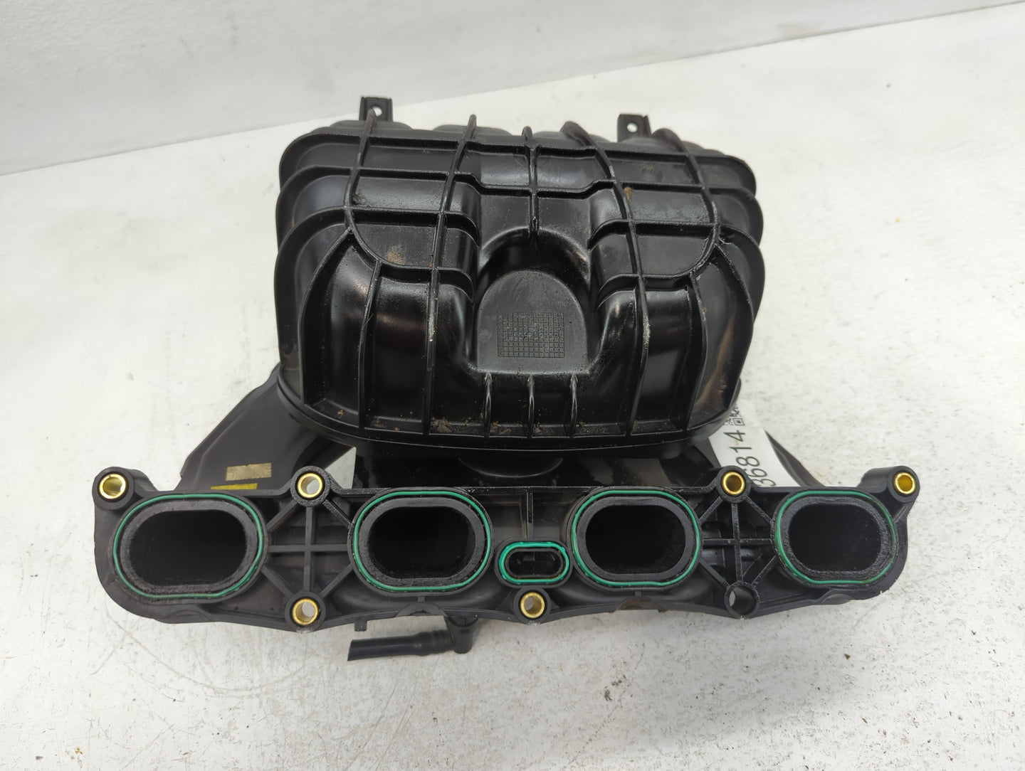 2008-2010 Saturn Sky Air Intake Manifold P/N:948686894 Fits Fits 2007 2008 2009 2010 2011 2012 OEM Used Auto Parts - Oemused