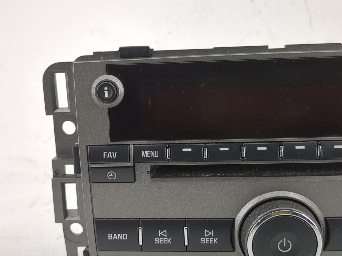 2010 Saturn Vue Radio AM FM Cd Player Receiver Replacement P/N:20790696 Fits OEM Used Auto Parts - Oemusedautoparts1.com