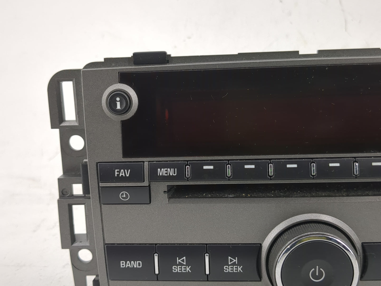 2010 Saturn Vue Radio AM FM Cd Player Receiver Replacement P/N:20790696 Fits OEM Used Auto Parts - Oemusedautoparts1.com