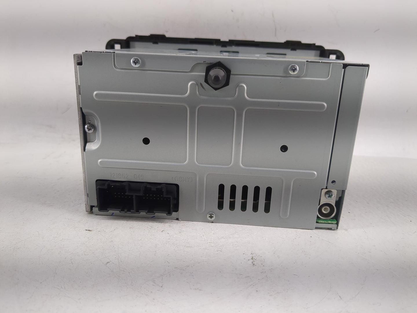 2010 Saturn Vue Radio AM FM Cd Player Receiver Replacement P/N:20790696 Fits OEM Used Auto Parts - Oemusedautoparts1.com