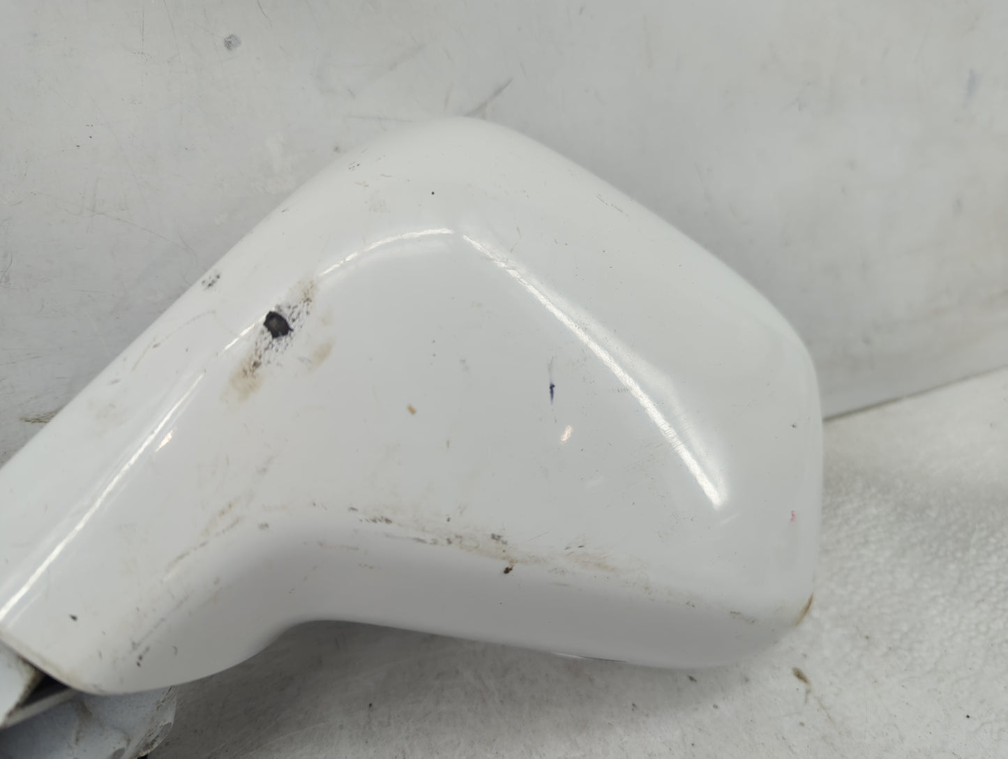 2008-2010 Saturn Vue Driver Side View Mirror - Left Door Mirror OEM Used - Oemusedautoparts1.com