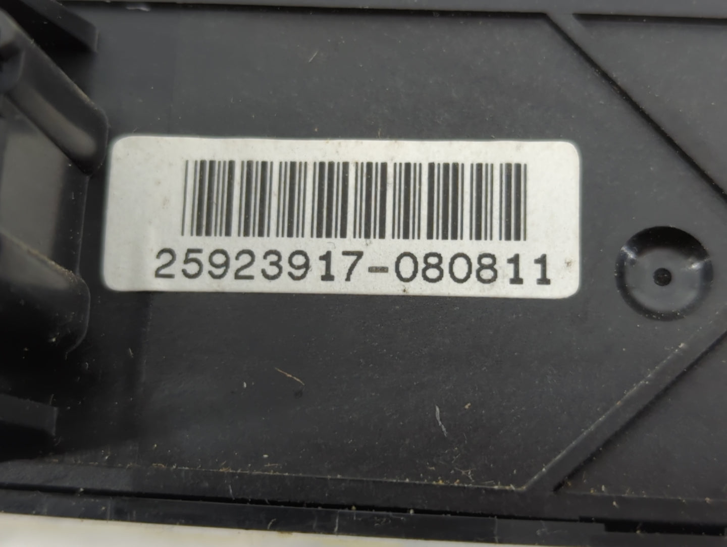 2010 Saturn Vue Hazard Switch 25923917-080811 - Oemusedautoparts1.com