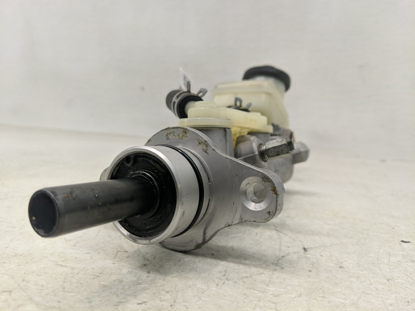 2005-2010 Scion Tc Brake Master Cylinder - Oemusedautoparts1.com