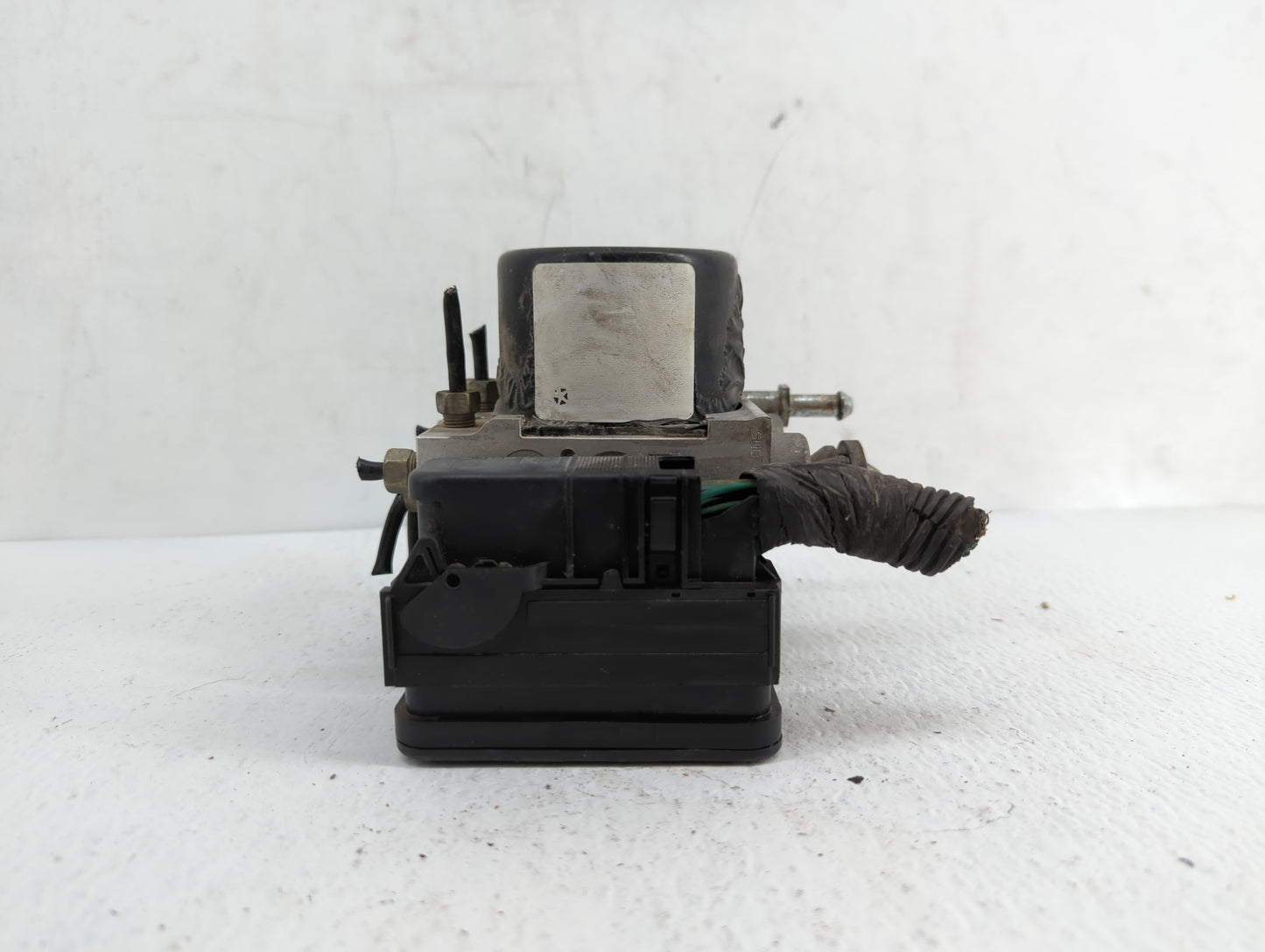 2010 Scion Tc ABS Pump Control Module Replacement P/N:00402769E000 Fits OEM Used Auto Parts - Oemusedautoparts1.com