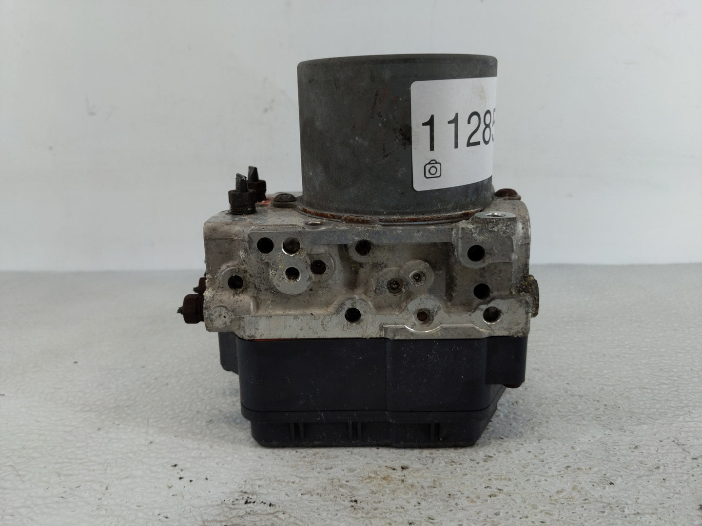 2008-2010 Scion Xb ABS Pump Control Module Replacement P/N:89541-12511 44540-12281 Fits Fits 2008 2009 2010 OEM Used Auto Pa