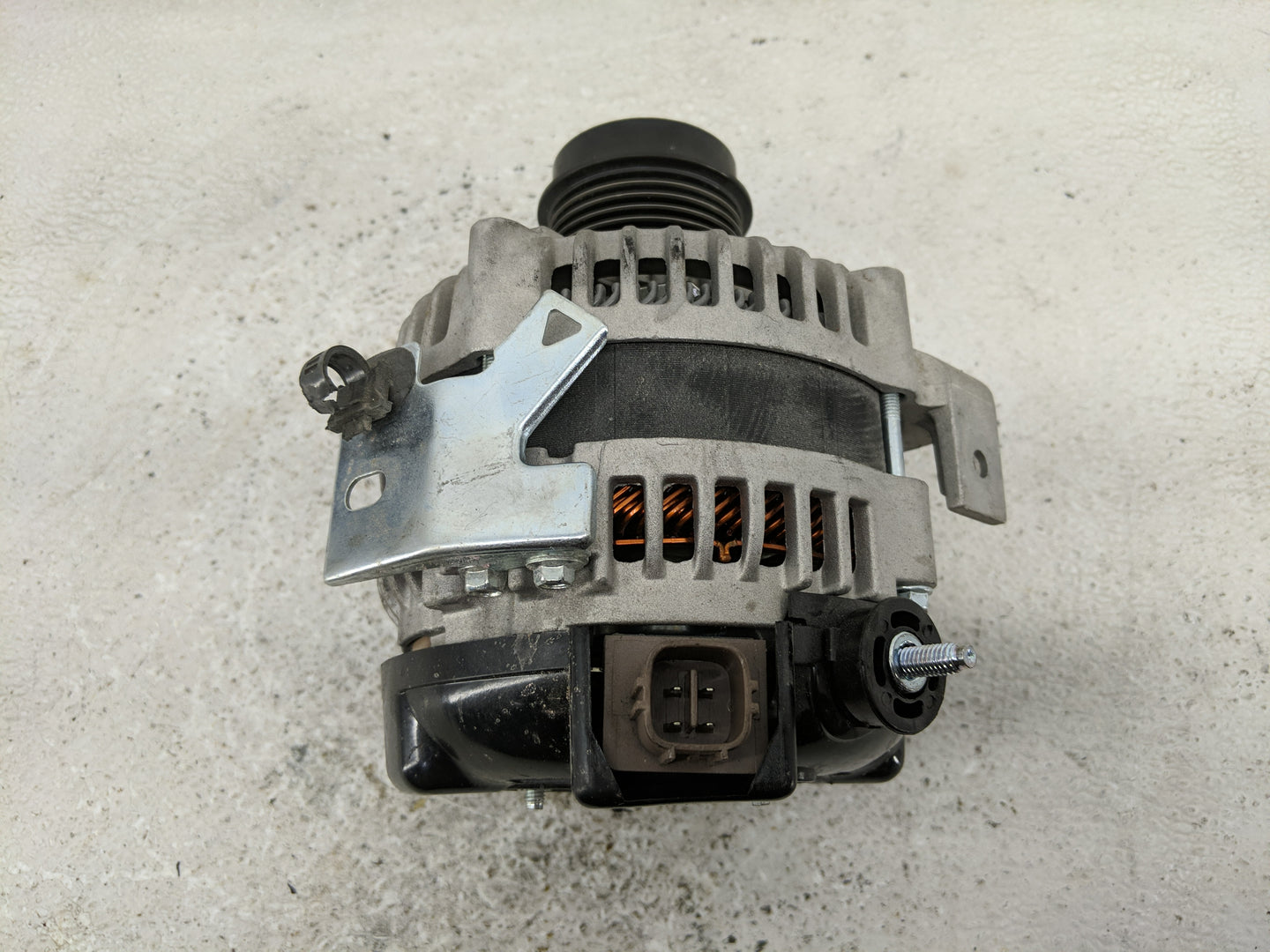 2008-2015 Scion Xb Alternator Replacement Generator Charging Assembly Engine OEM P/N:400-52167R Fits OEM Used Auto Parts - O