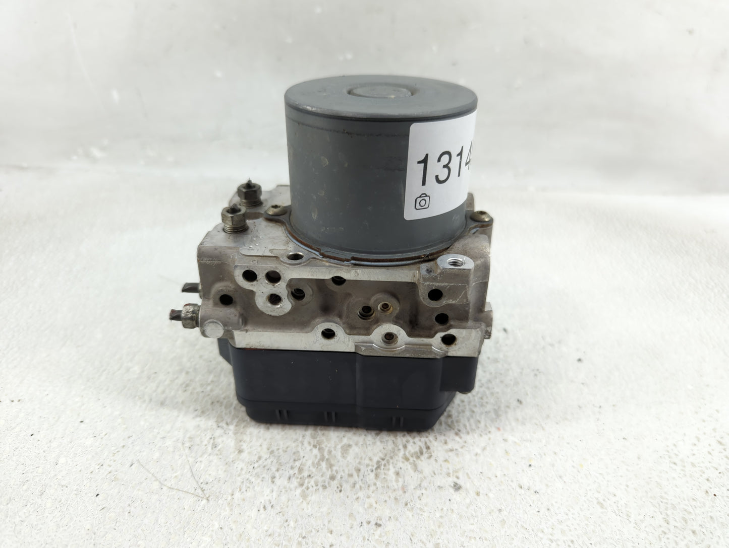 2008-2010 Scion Xb ABS Pump Control Module Replacement P/N:133800-4990 89541-12511, 44540-12281 Fits Fits 2008 2009 2010 OEM