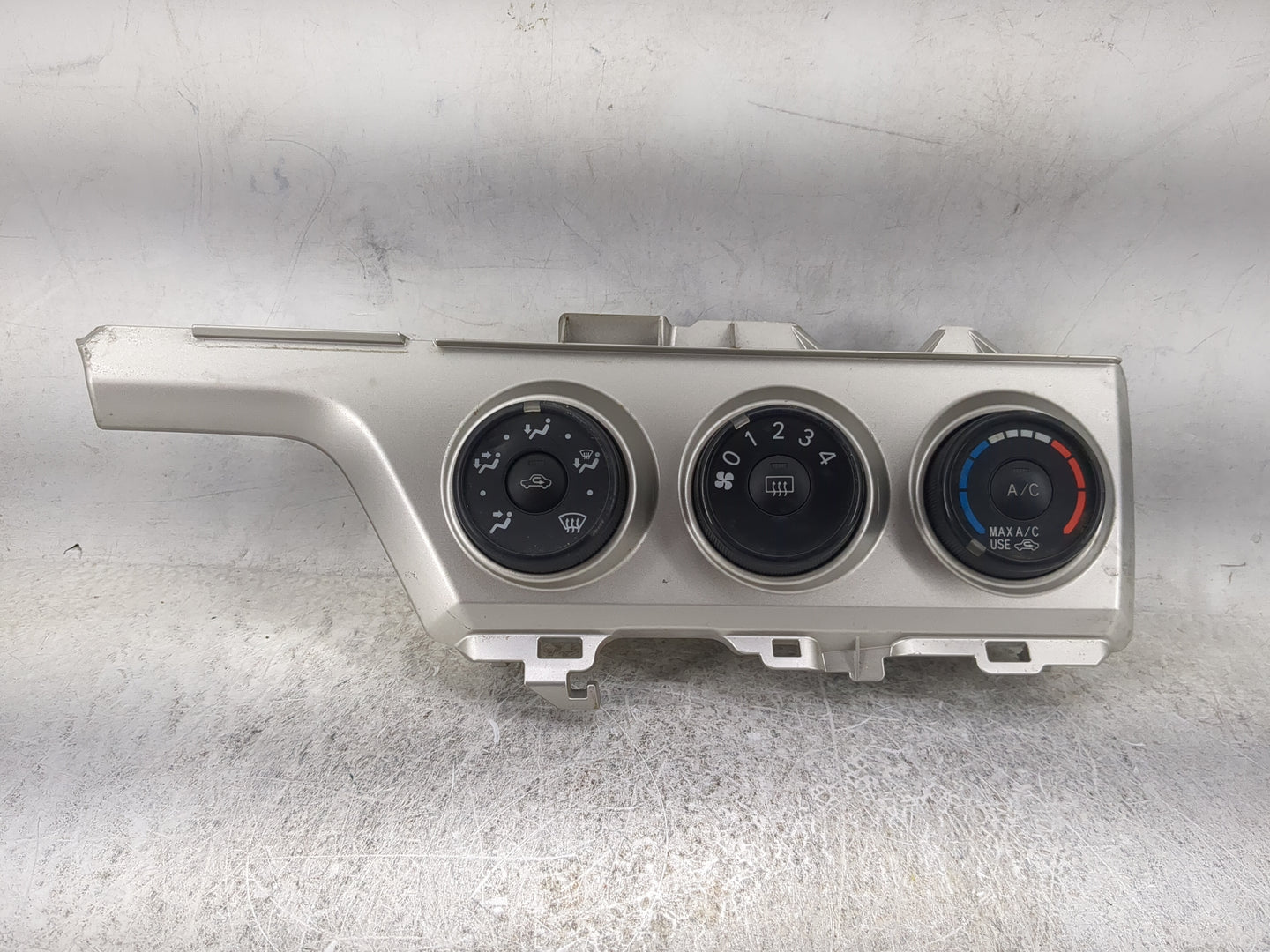 2008-2010 Scion Xb Climate Control Module Temperature AC/Heater Replacement P/N:55406-12490 Fits Fits 2008 2009 2010 OEM Use