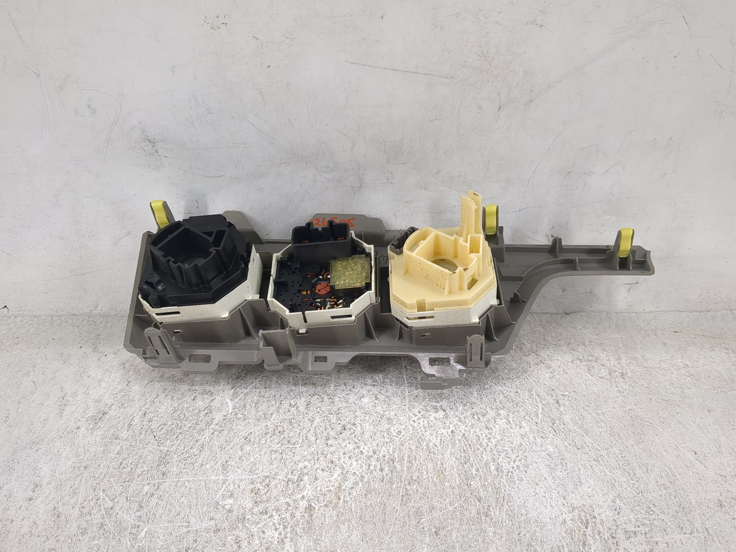 2008-2010 Scion Xb Climate Control Module Temperature AC/Heater Replacement P/N:55406-12490 Fits Fits 2008 2009 2010 OEM Use