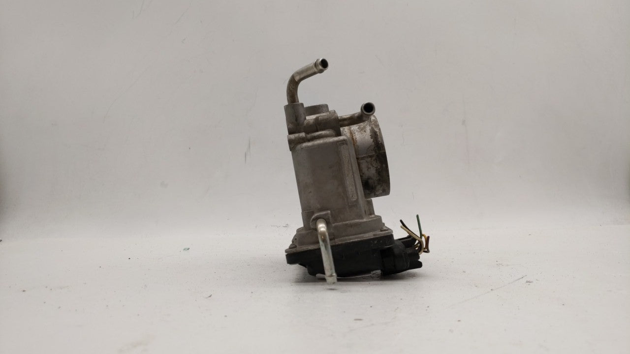 2008-2015 Scion Xb Throttle Body P/N:22030-28071 22030-28070 Fits Fits 2006 2007 2008 2009 2010 2011 2012 2013 2014 2015 OEM