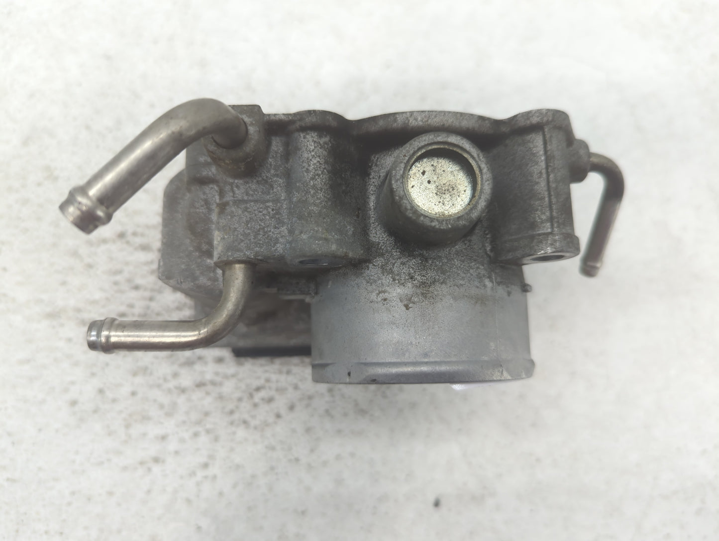 2008-2015 Scion Xb Throttle Body P/N:22030-28071 Fits Fits 2006 2007 2008 2009 2010 2011 2012 2013 2014 2015 OEM Used Auto P
