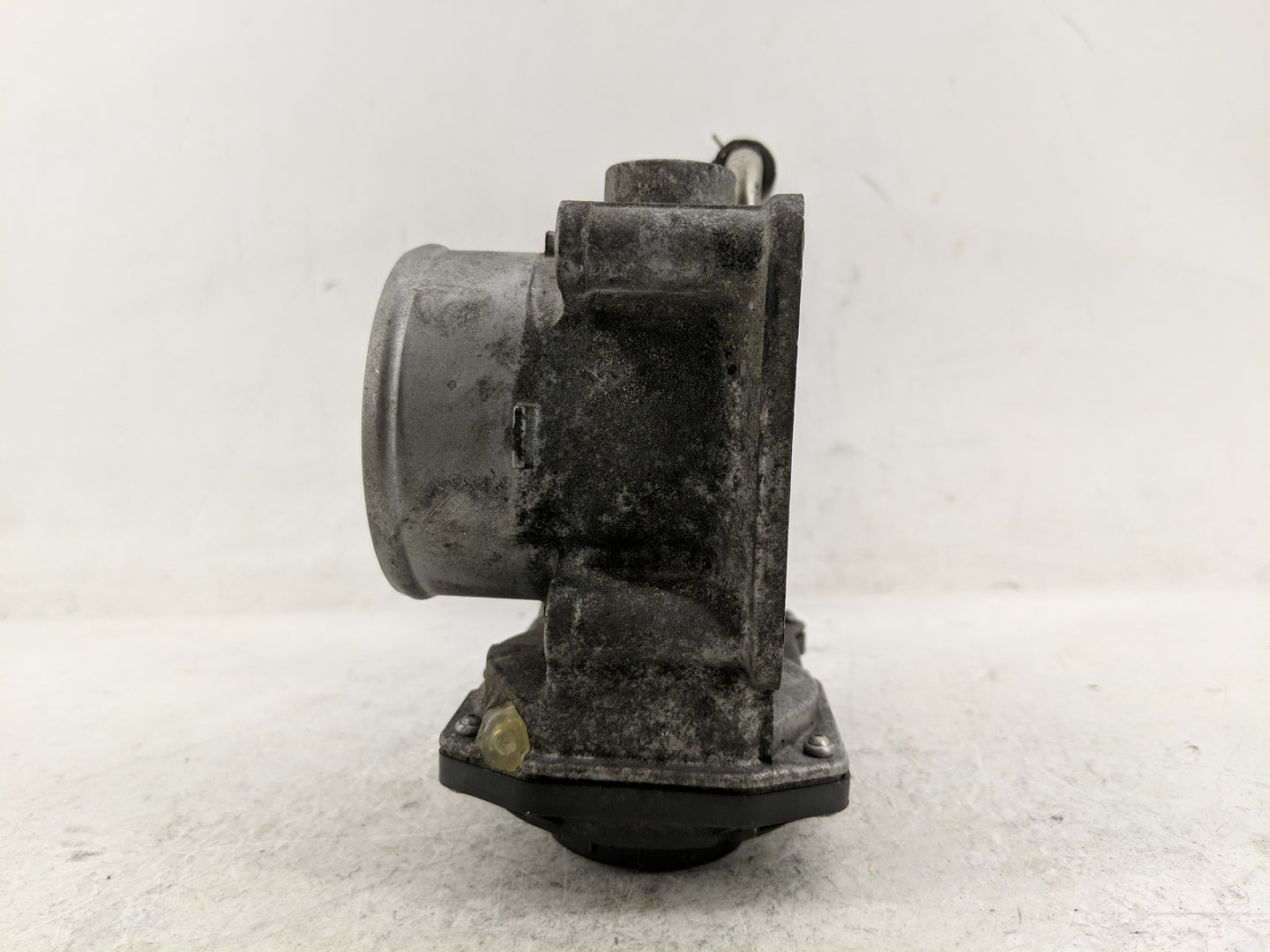 2008-2012 Scion Xd Throttle Body P/N:22030-3702D Fits Fits 2008 2009 2010 2011 2012 OEM Used Auto Parts - Oemusedautoparts1.
