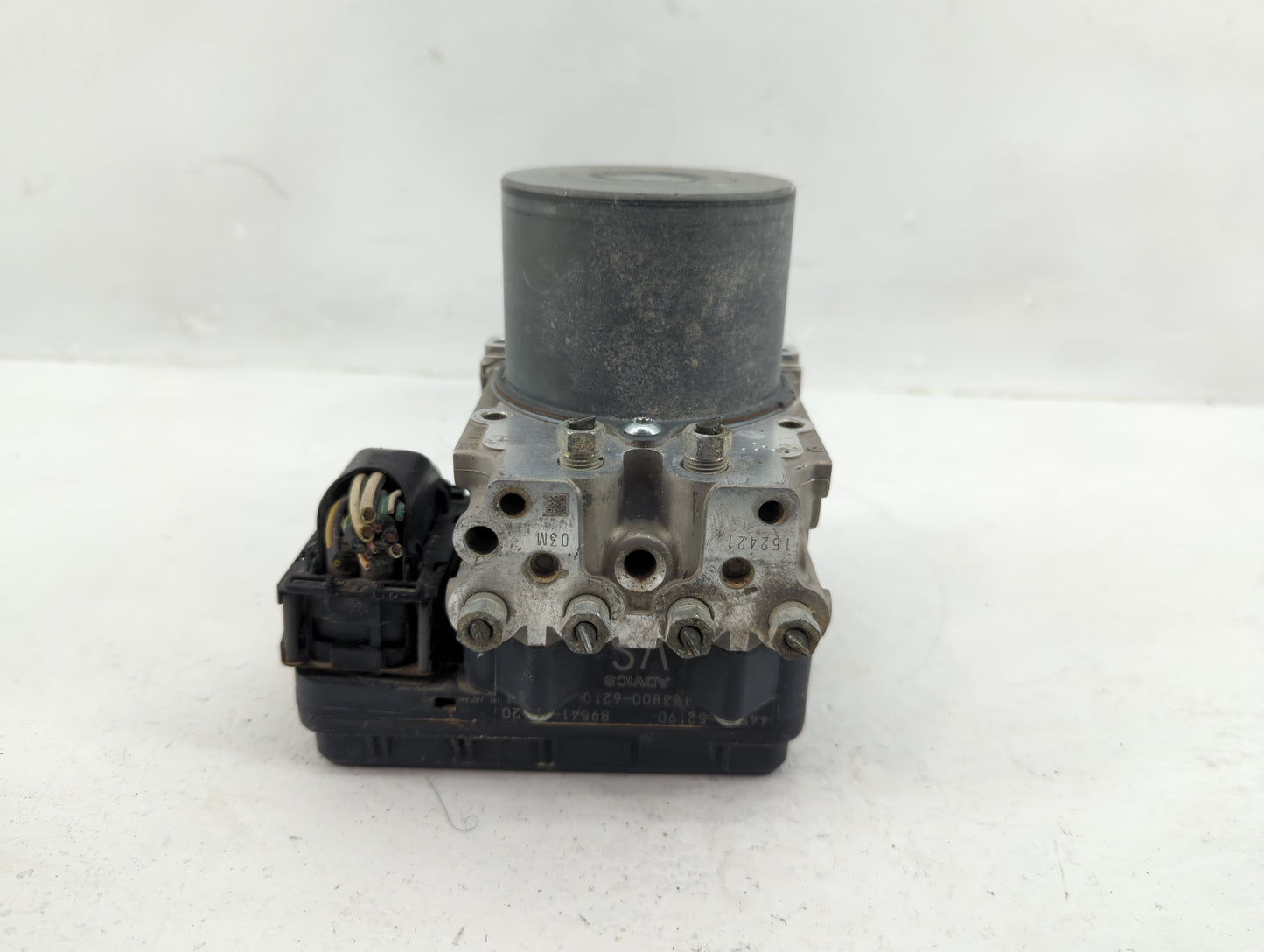 2010 Scion Xd ABS Pump Control Module Replacement P/N:133800-6210 89541-52620, 44540-52190 Fits OEM Used Auto Parts - Oemuse