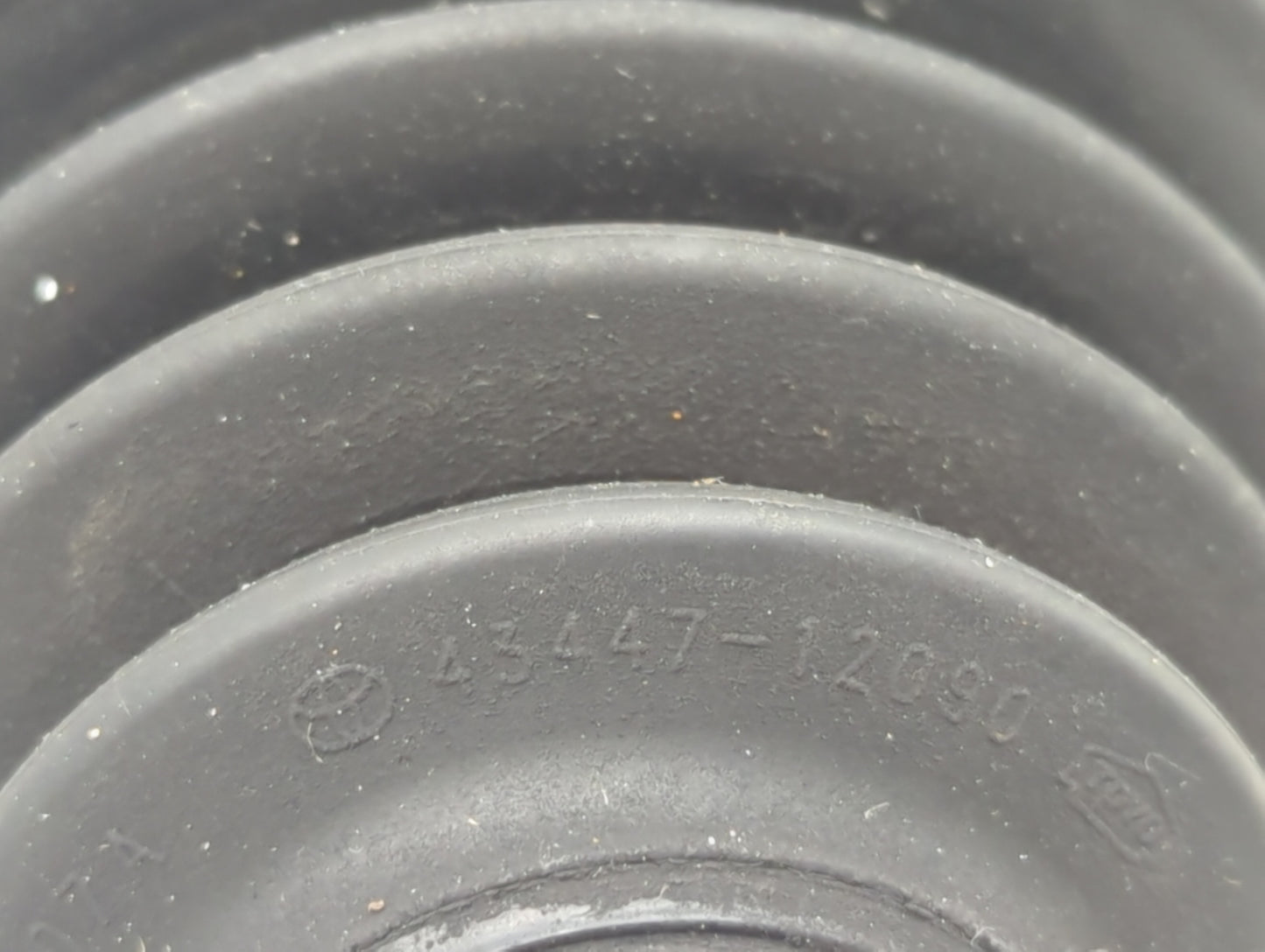 2008-2014 Scion Xd Axle Shaft Front Driver Cv C/v - Oemusedautoparts1.com