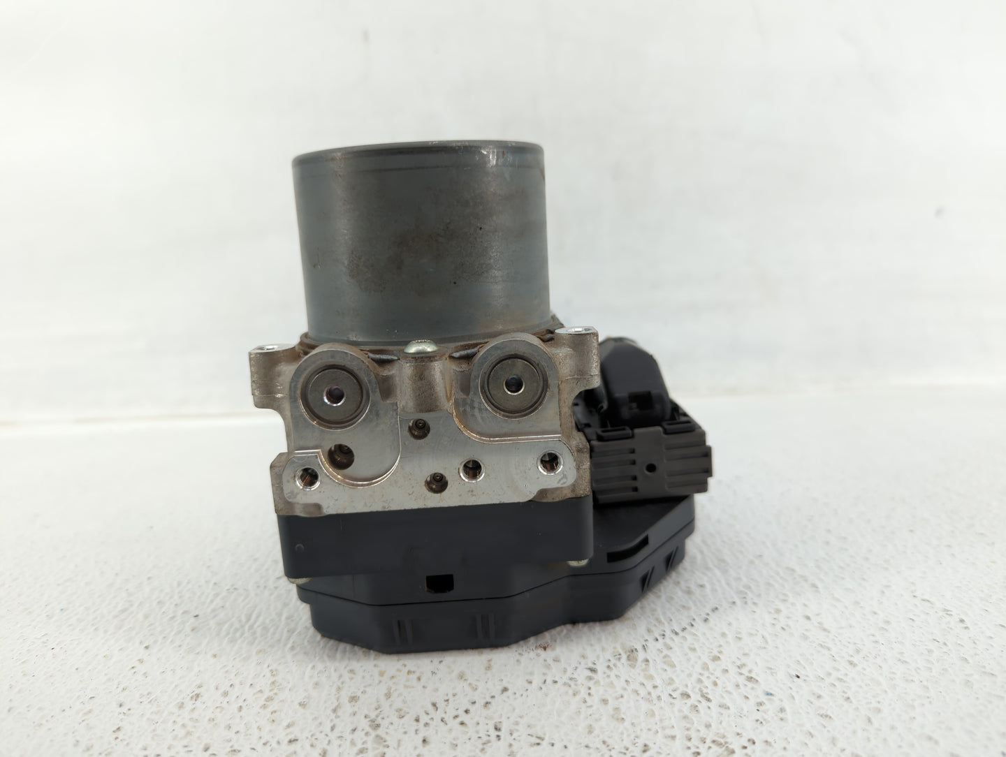2010 Scion Xd ABS Pump Control Module Replacement P/N:44540-52190 89541-52620 Fits OEM Used Auto Parts - Oemusedautoparts1.c
