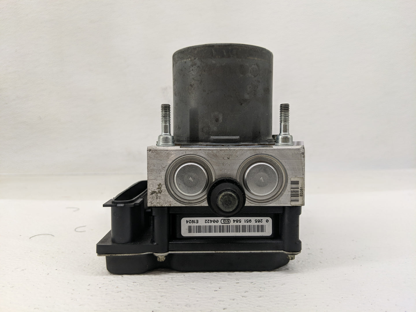 2009-2010 Subaru Forester ABS Pump Control Module Replacement P/N:0 265 951 584 Fits Fits 2009 2010 OEM Used Auto Parts - Oe