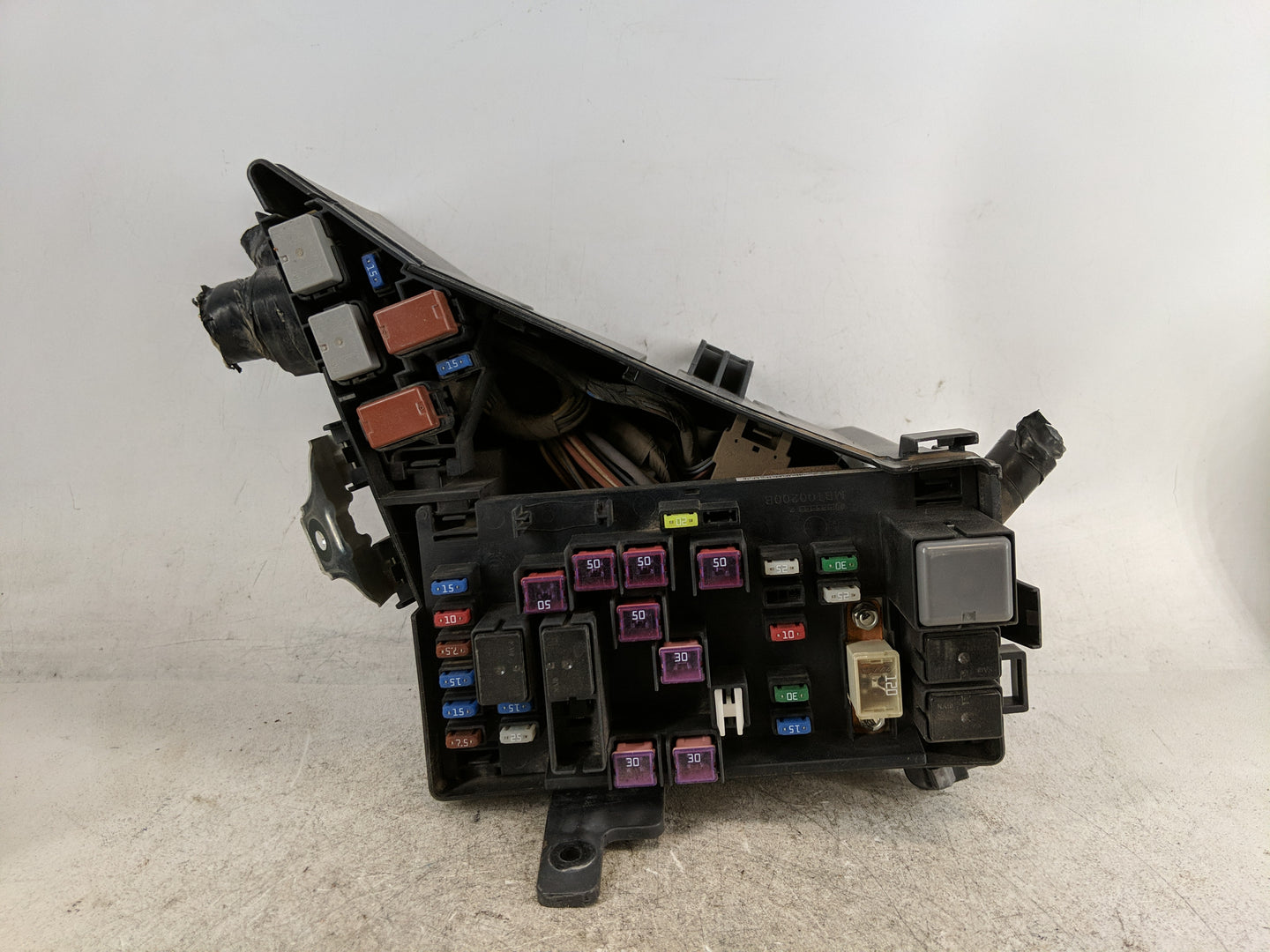 2010-2013 Subaru Forester Fusebox Fuse Box Panel Relay Module P/N:MB100200B Fits Fits 2010 2011 2012 2013 OEM Used Auto Part