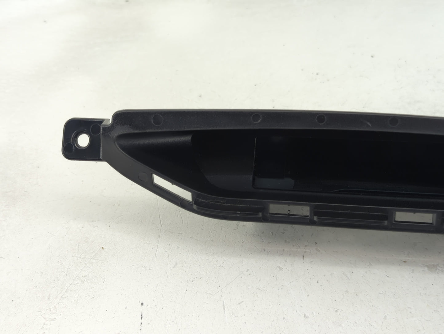 2009-2011 Subaru Forester Information Display Screen - Oemusedautoparts1.com