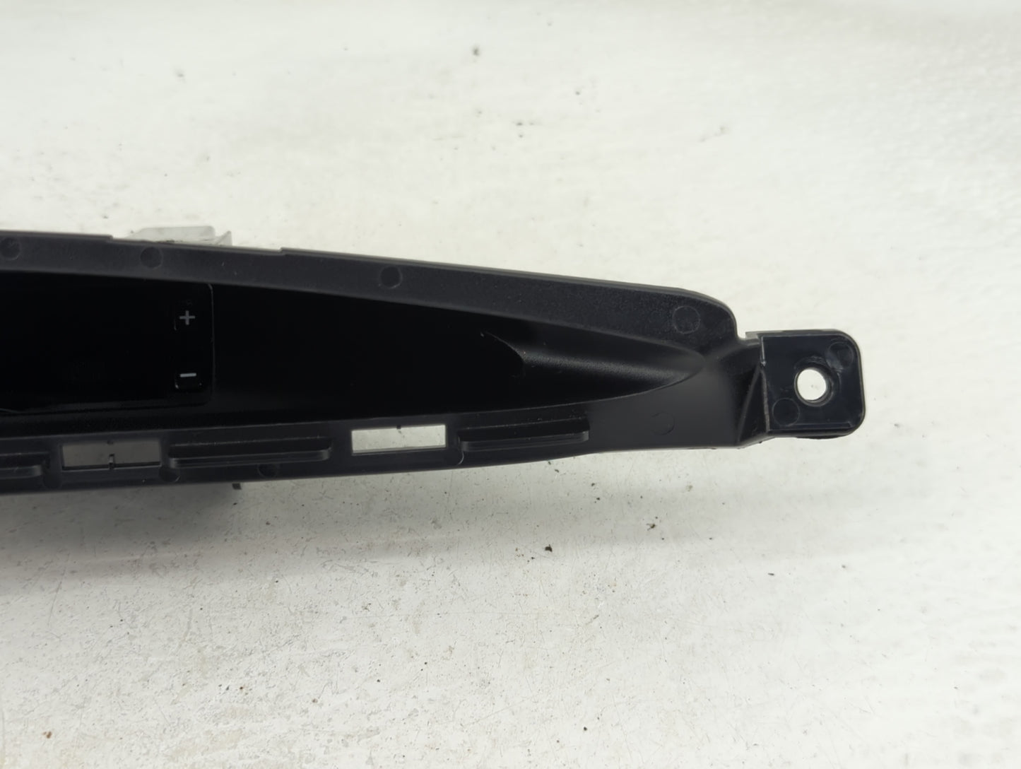 2009-2011 Subaru Forester Information Display Screen - Oemusedautoparts1.com