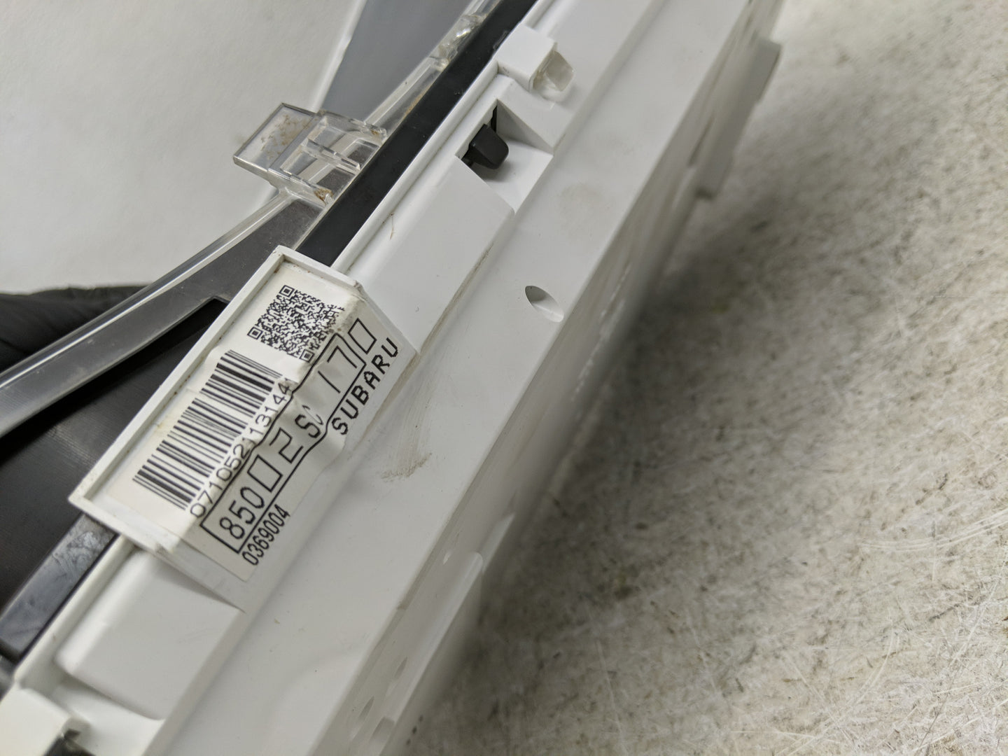 2010 Subaru Forester Instrument Cluster Speedometer Gauges P/N:85002SC170 Fits OEM Used Auto Parts - Oemusedautoparts1.com