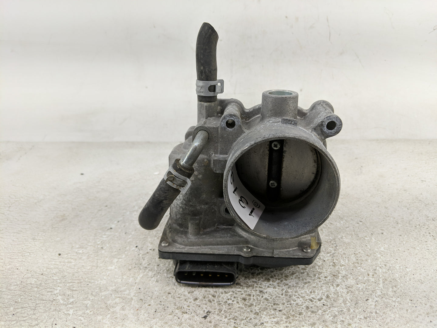 2009-2010 Subaru Forester Throttle Body P/N:16112AA380 Fits Fits 2007 2008 2009 2010 OEM Used Auto Parts - Oemusedautoparts1