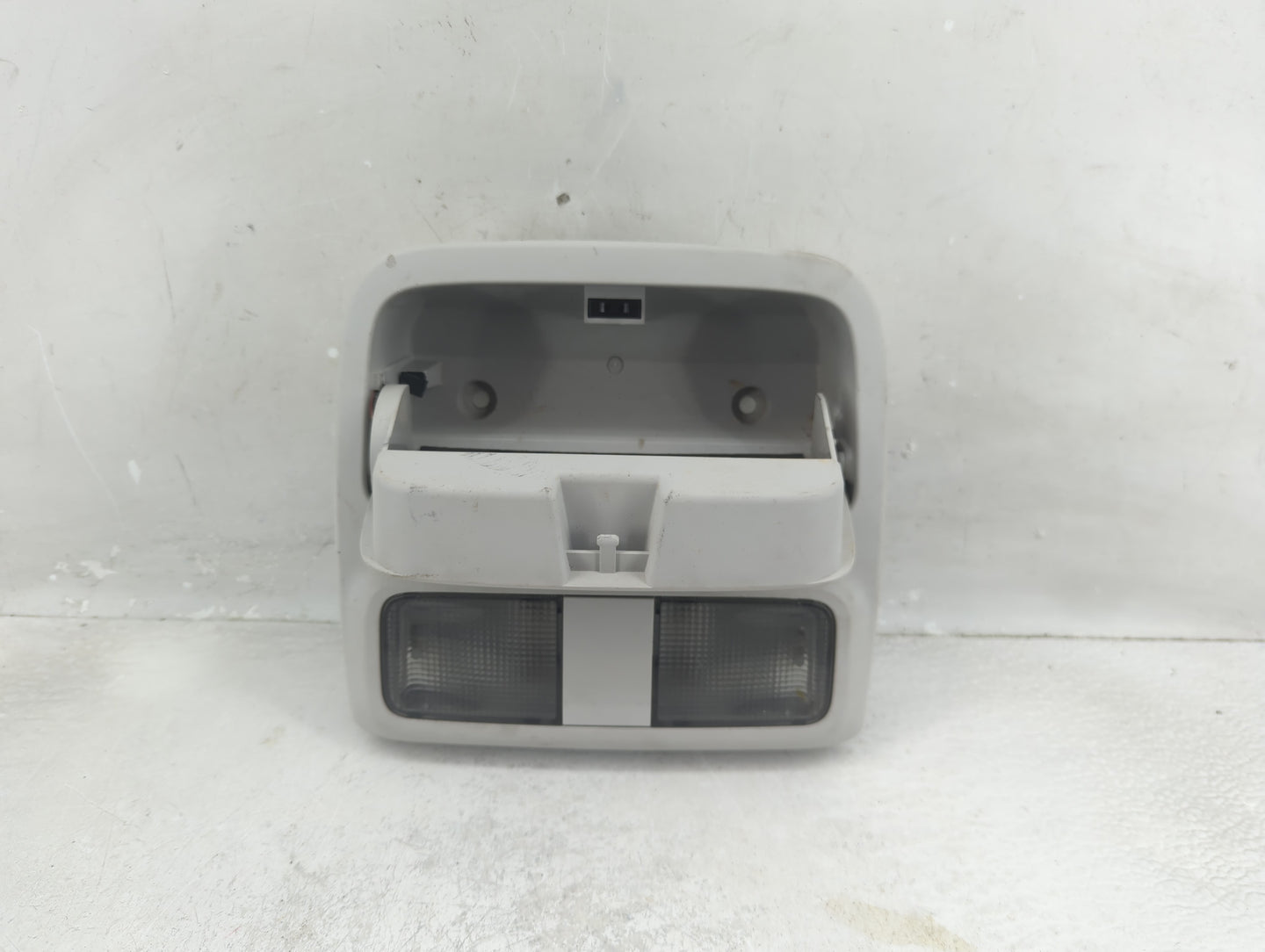 2010 Subaru Forester Overhead Roof Console - Oemusedautoparts1.com