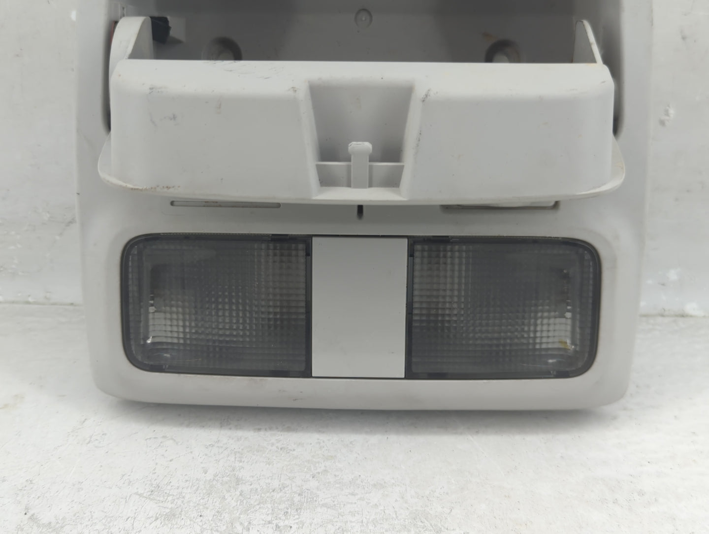 2010 Subaru Forester Overhead Roof Console - Oemusedautoparts1.com