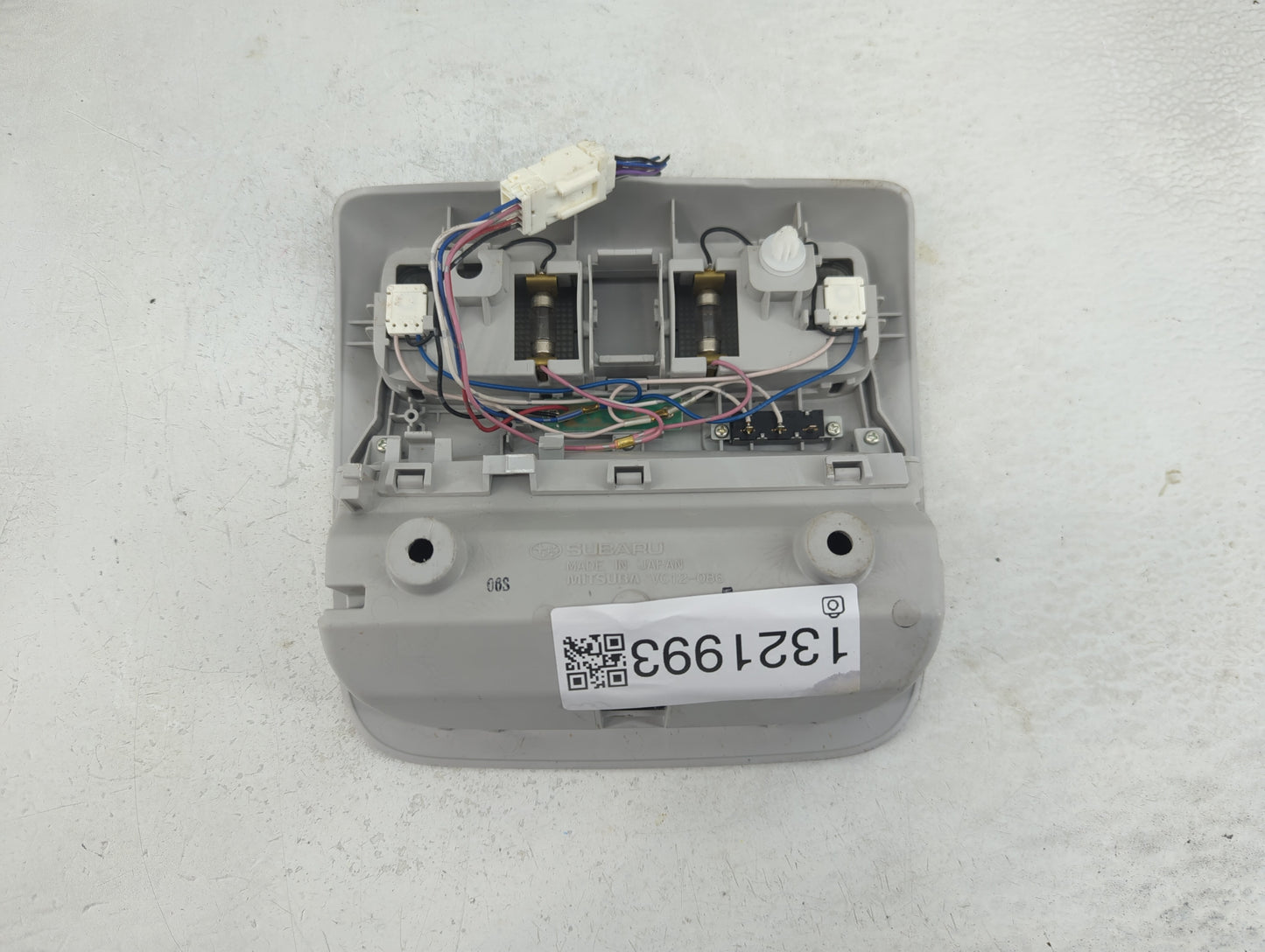 2010 Subaru Forester Overhead Roof Console - Oemusedautoparts1.com
