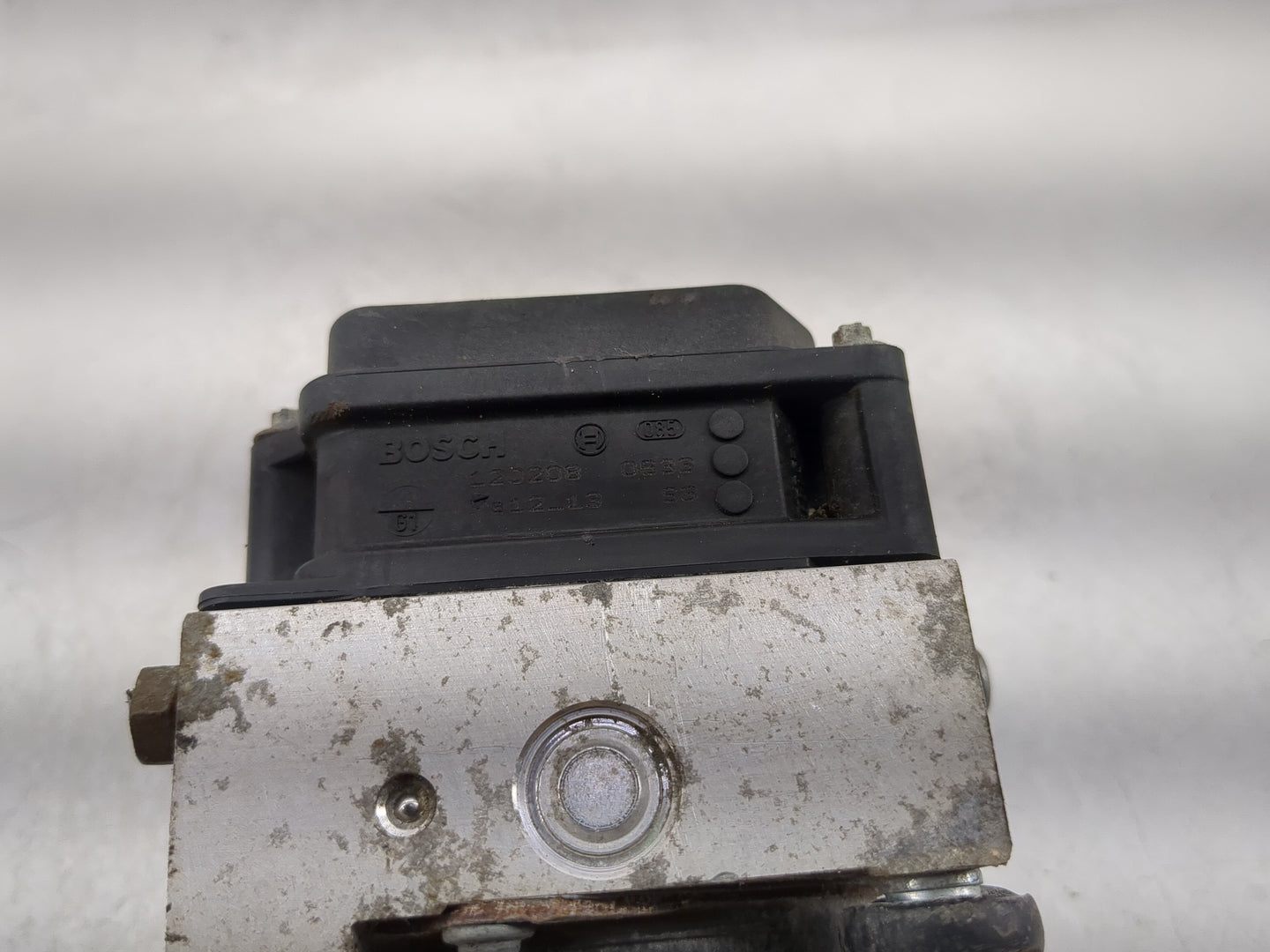 2009-2010 Subaru Forester ABS Pump Control Module Replacement P/N:27536SC002 0 265 950 923 Fits Fits 2009 2010 OEM Used Auto