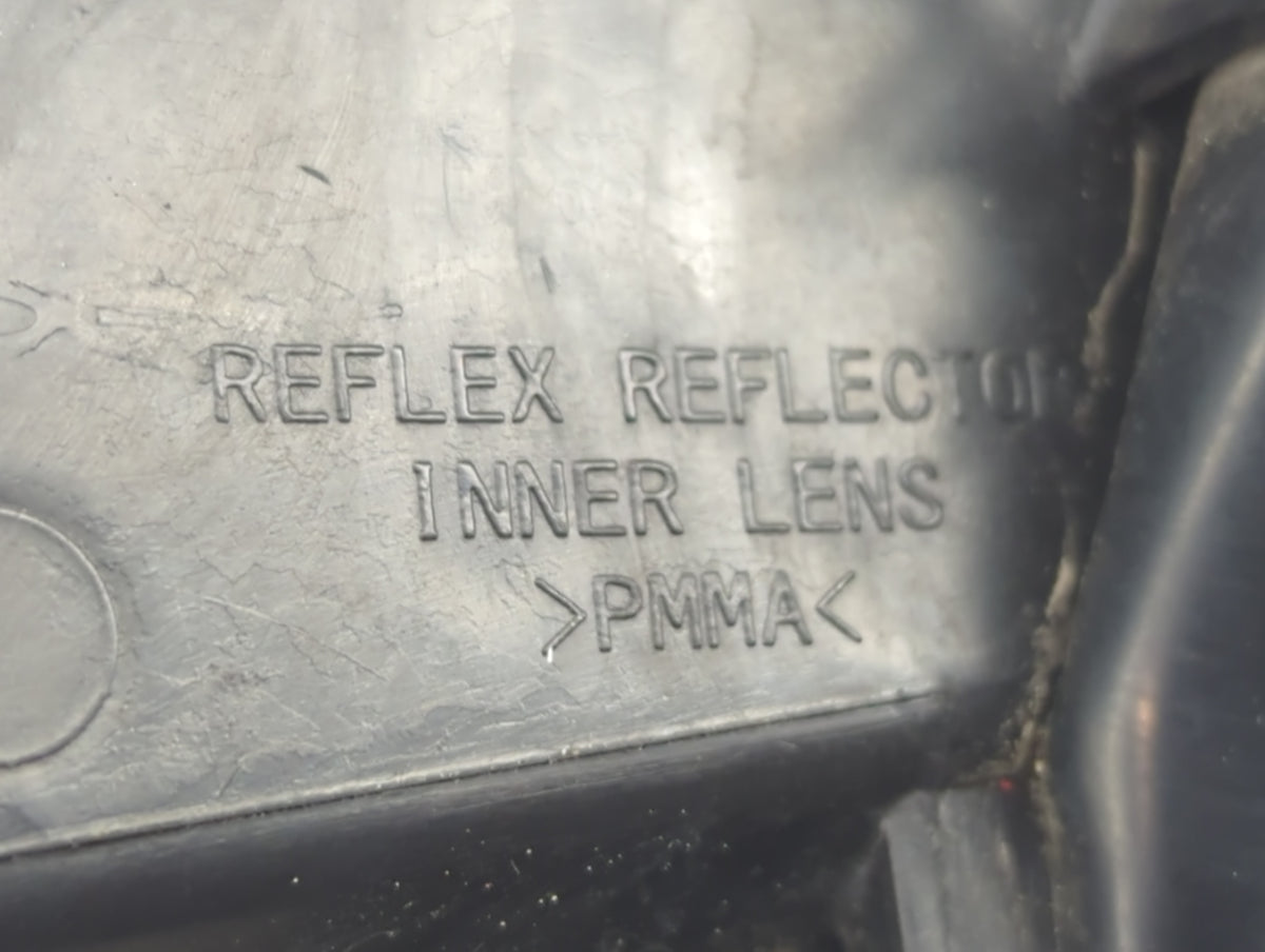 2010 Subaru Forester Passenger Right Oem Head Light Headlight Lamp - Oemusedautoparts1.com