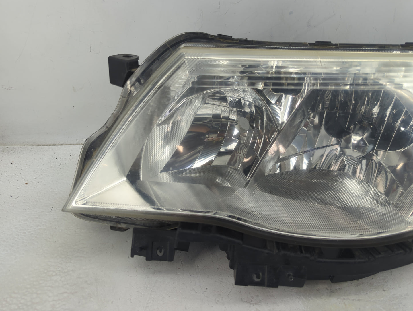 2010 Subaru Forester Driver Left Oem Head Light Headlight Lamp - Oemusedautoparts1.com