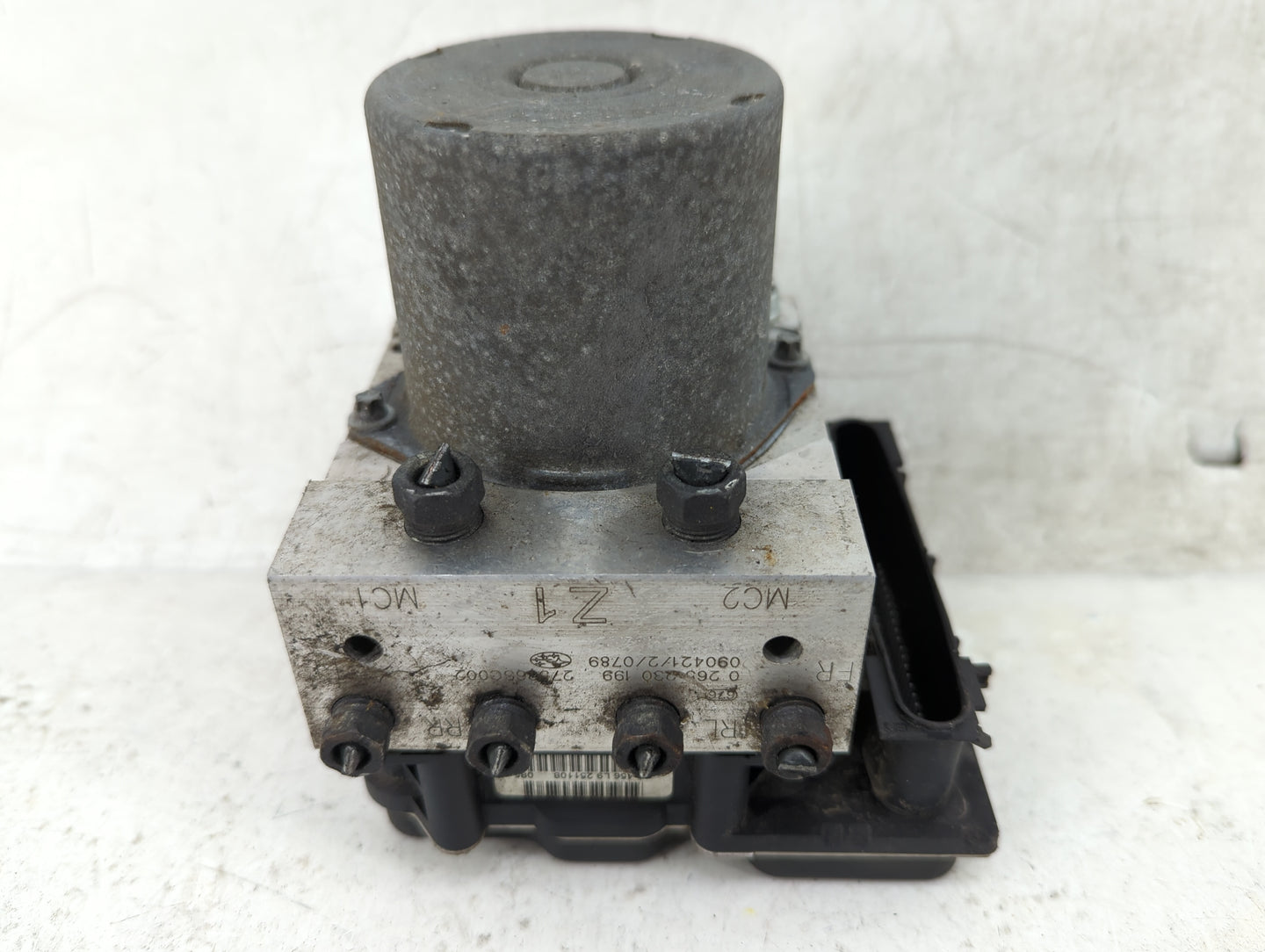 2009-2010 Subaru Forester ABS Pump Control Module Replacement P/N:0265230199 27536SC002 Fits Fits 2009 2010 OEM Used Auto Pa