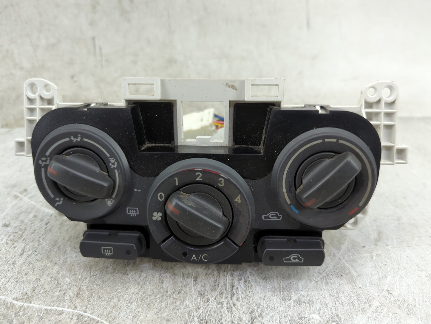 2010 Subaru Forester Climate Control Module Temperature AC/Heater Replacement P/N:502703-2504 Fits OEM Used Auto Parts - Oem