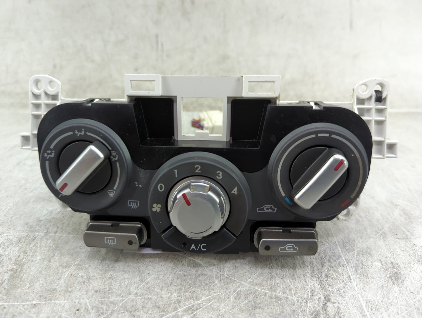 2010 Subaru Forester Climate Control Module Temperature AC/Heater Replacement P/N:T1006338K 72311SC050 Fits OEM Used Auto Pa