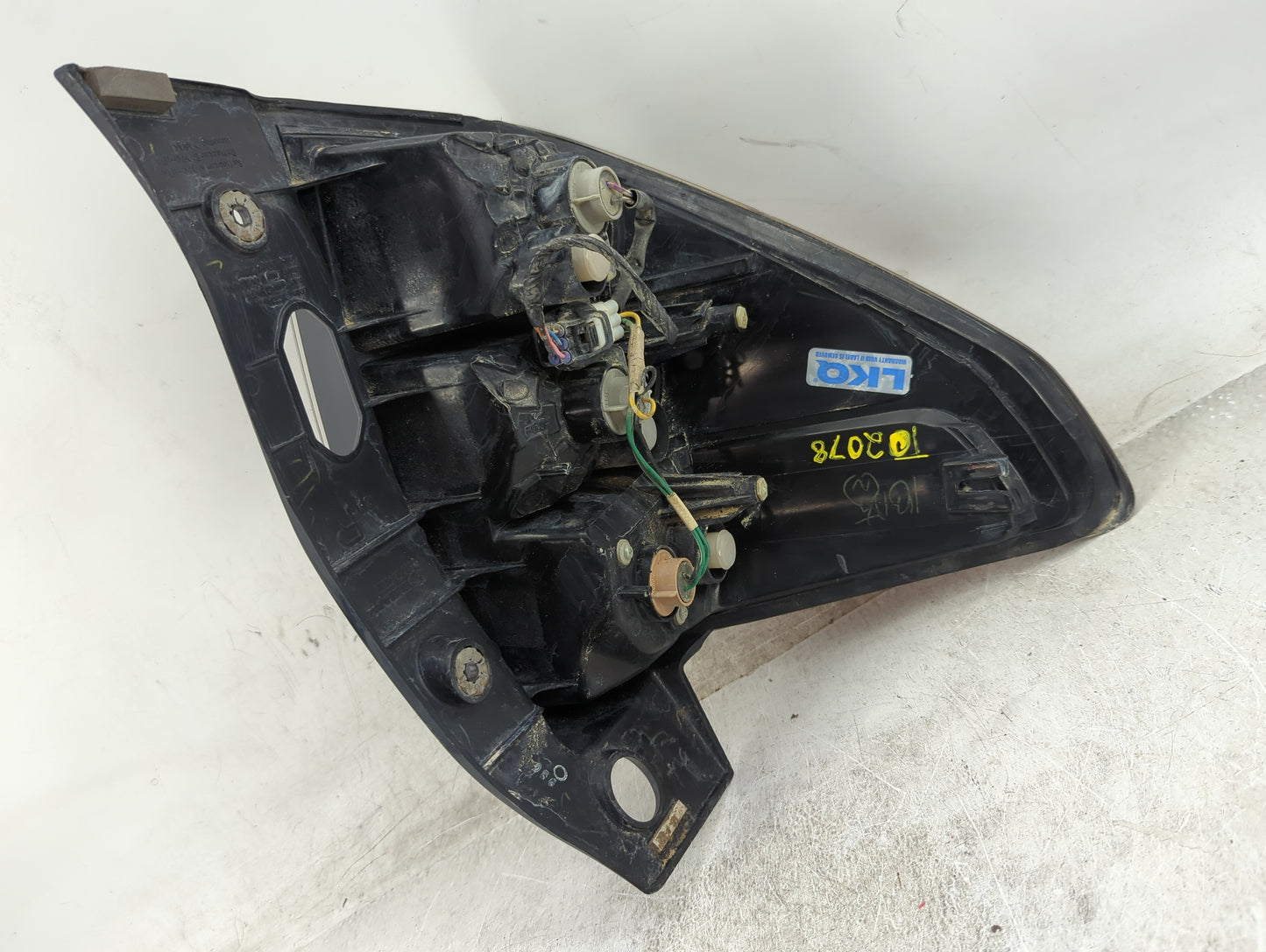 2010 Subaru Forester Tail Light Assembly Passenger Right OEM Fits OEM Used Auto Parts - Oemusedautoparts1.com