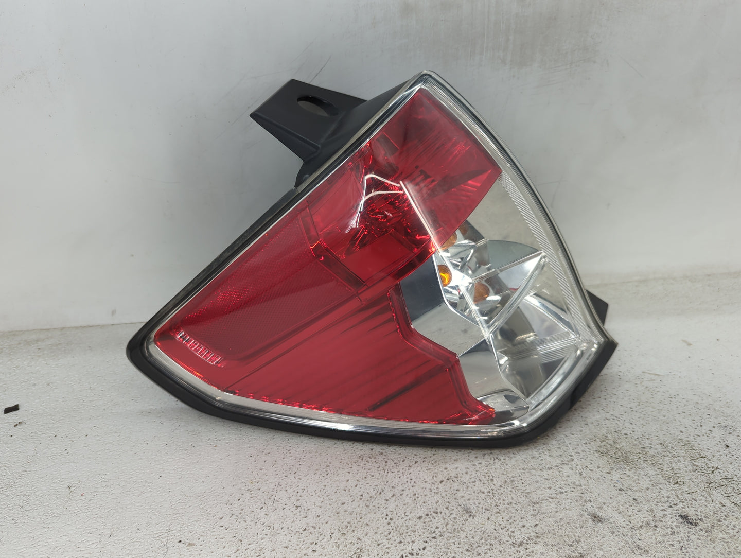2010 Subaru Forester Tail Light Assembly Driver Left OEM Fits OEM Used Auto Parts - Oemusedautoparts1.com