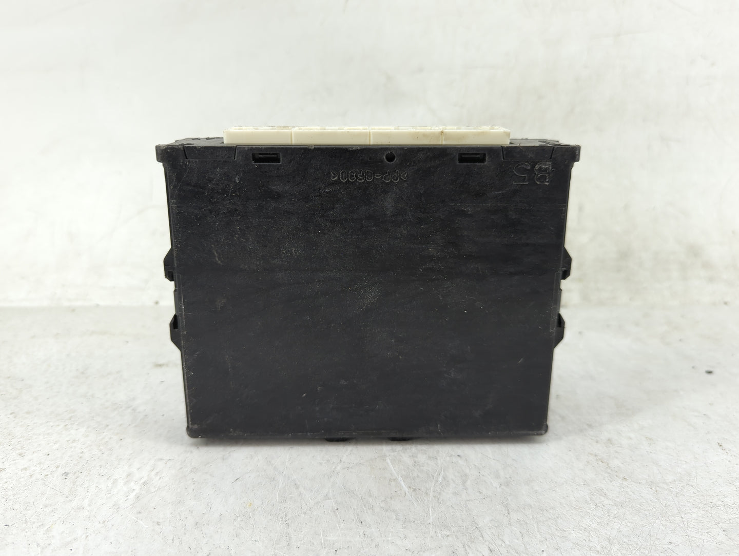 2010 Subaru Forester Body Control Module Bcm Inner Cabin Fuse Box - Oemusedautoparts1.com