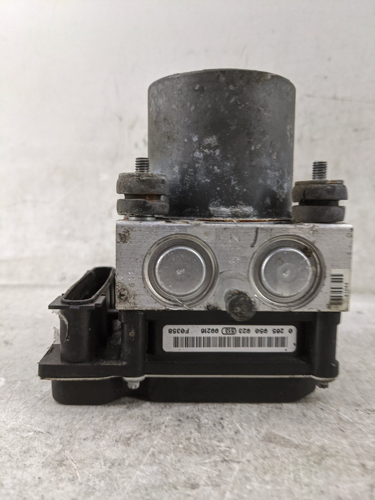 2009-2010 Subaru Forester Anti-Lock Brake ABS Pump Module Actuator OEM P/N:0265239193 27536000002, 0265950923 Fits Fits 2009