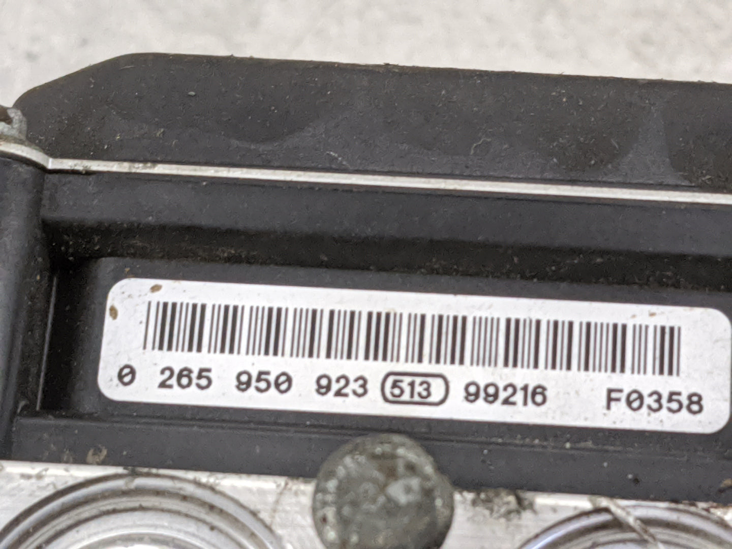 2009-2010 Subaru Forester ABS Pump Control Module Replacement P/N:0265239193 27536000002, 0265950923 Fits Fits 2009 2010 OEM