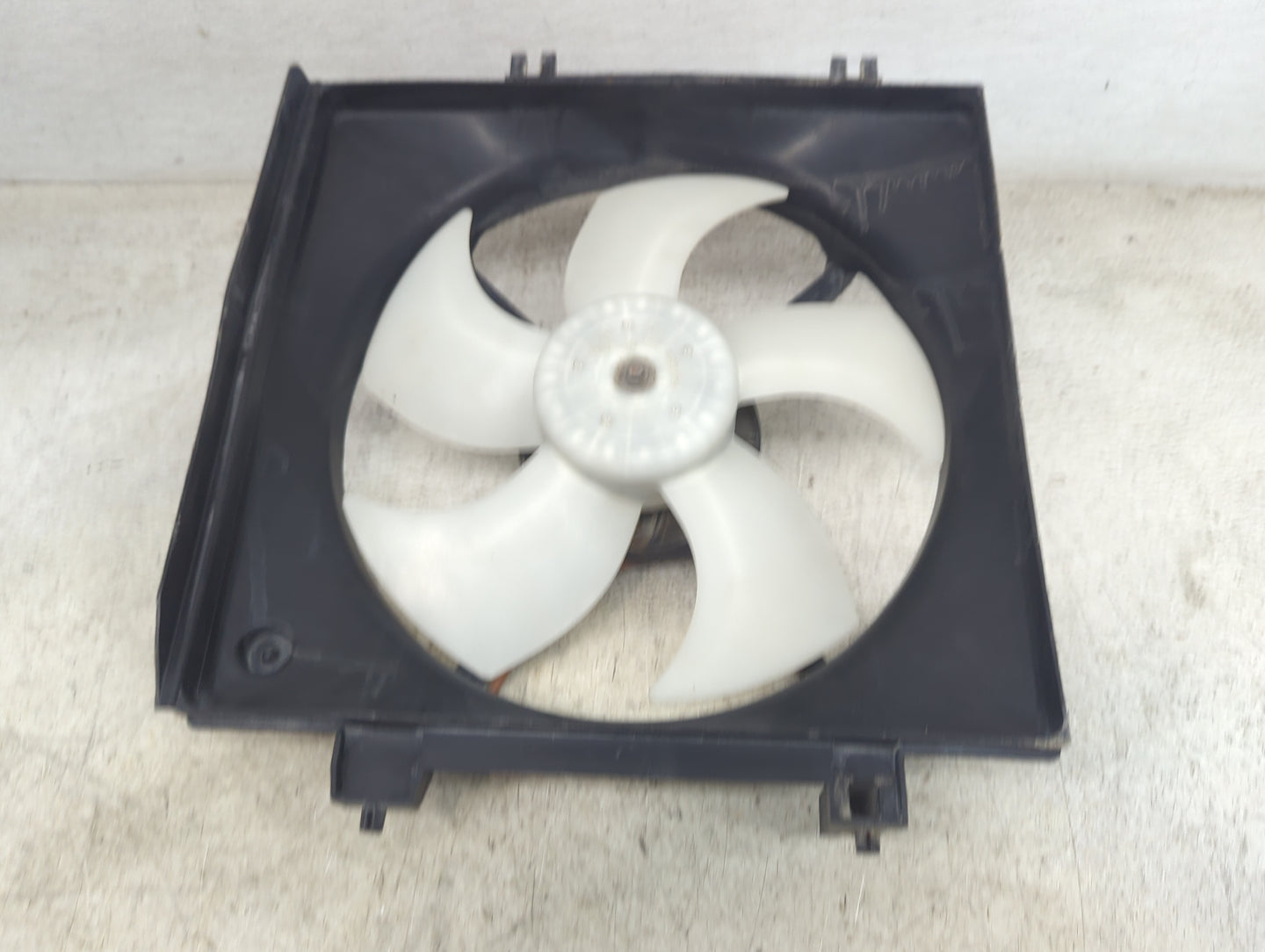 2010 Subaru Forester Electric Radiator Cooling Fan Motor Assembly P/N:MITSUBA MC0, MC325 Fits Fits 2008 2009 2011 OEM Used A