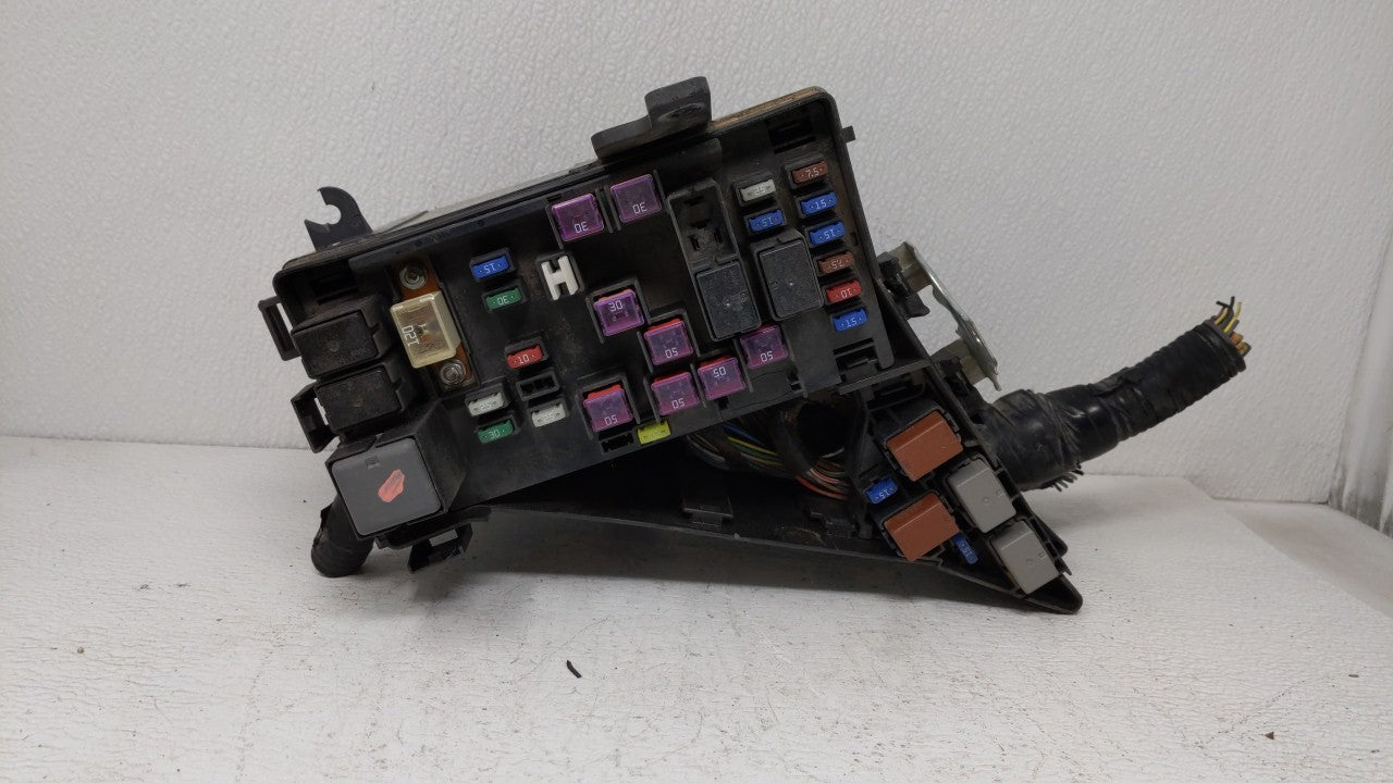 2010-2013 Subaru Forester Fusebox Fuse Box Panel Relay Module P/N:MB100200B MB502095B Fits Fits 2010 2011 2012 2013 OEM Used