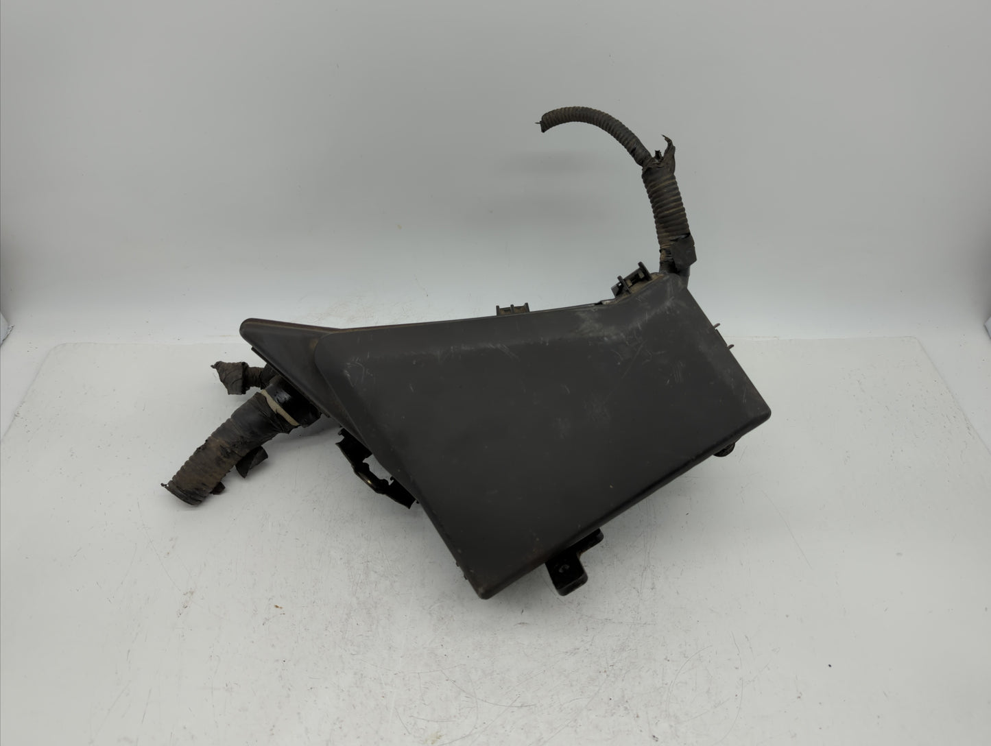 2010-2013 Subaru Forester Fusebox Fuse Box Panel Relay Module P/N:82241SC050 MB100200B, MB502095B Fits Fits 2010 2011 2012 2