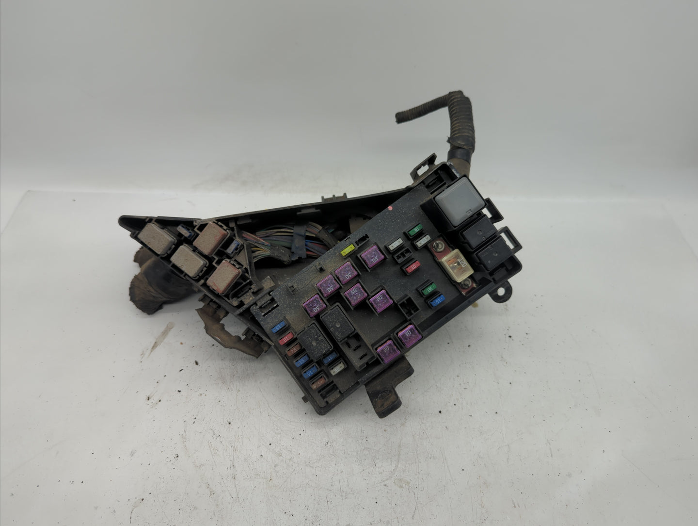 2010-2013 Subaru Forester Fusebox Fuse Box Panel Relay Module P/N:82241SC050 MB100200B, MB502095B Fits Fits 2010 2011 2012 2