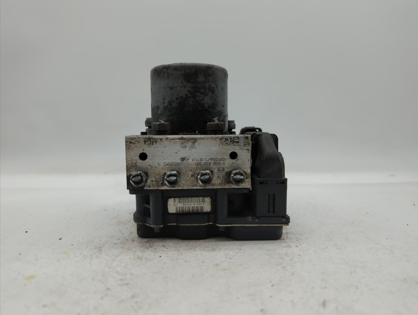 2009-2010 Subaru Forester ABS Pump Control Module Replacement P/N:27536SC012 Fits Fits 2009 2010 OEM Used Auto Parts - Oemus