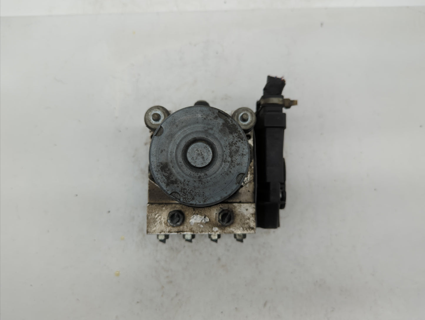 2009-2010 Subaru Forester ABS Pump Control Module Replacement P/N:27536SC012 Fits Fits 2009 2010 OEM Used Auto Parts - Oemus