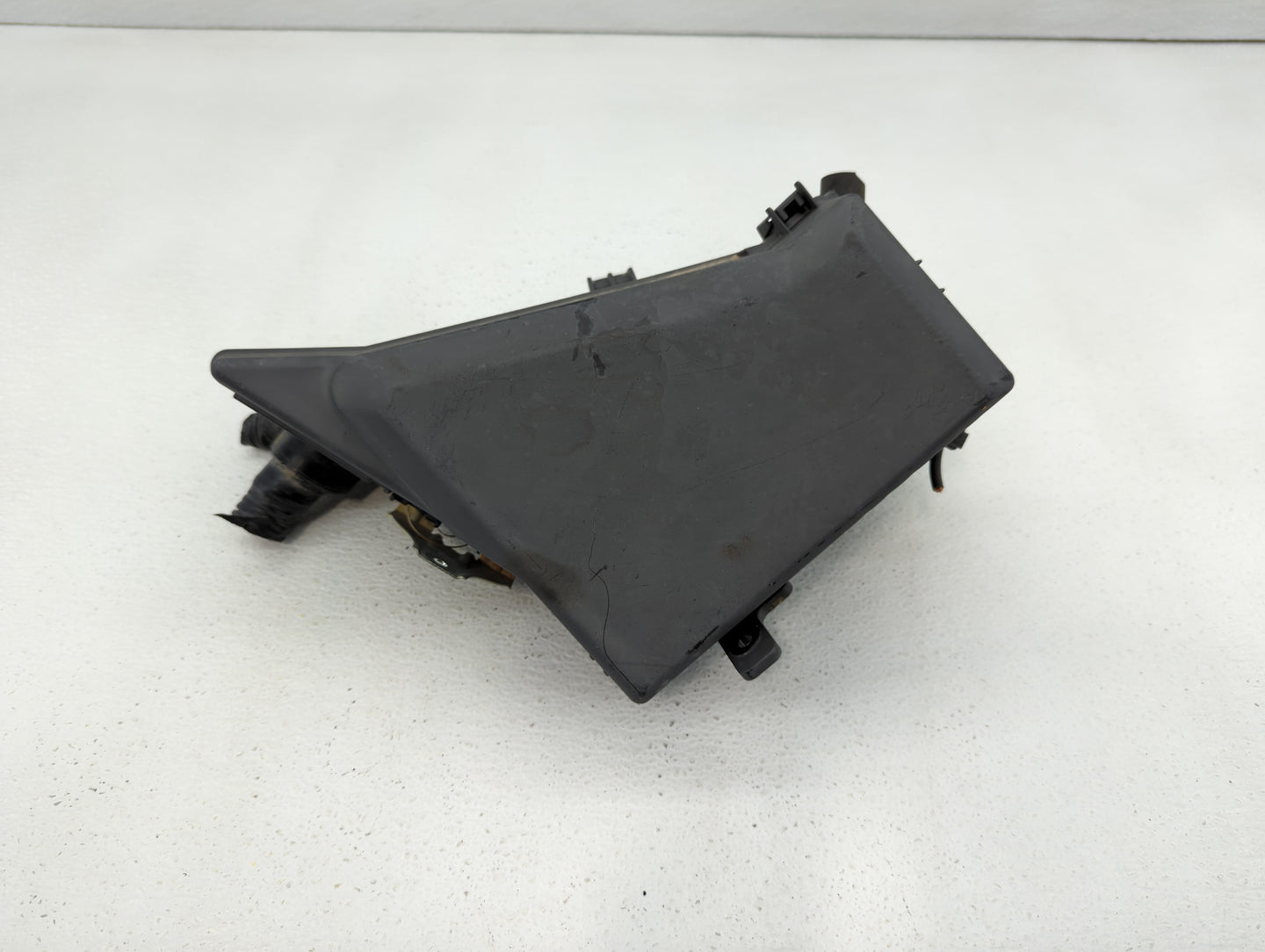 2010-2013 Subaru Forester Fusebox Fuse Box Panel Relay Module P/N:MB502096B MB100200B, MB502095B Fits Fits 2010 2011 2012 20