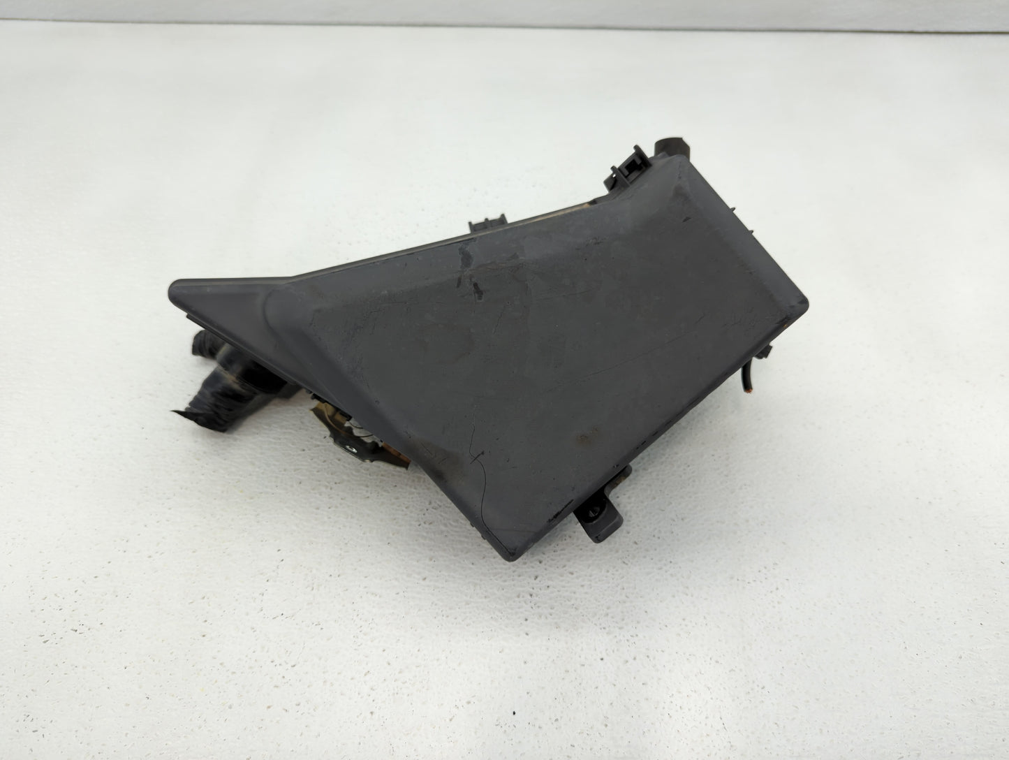 2010-2013 Subaru Forester Fusebox Fuse Box Panel Relay Module P/N:MB502096B MB100200B, MB502095B Fits Fits 2010 2011 2012 20