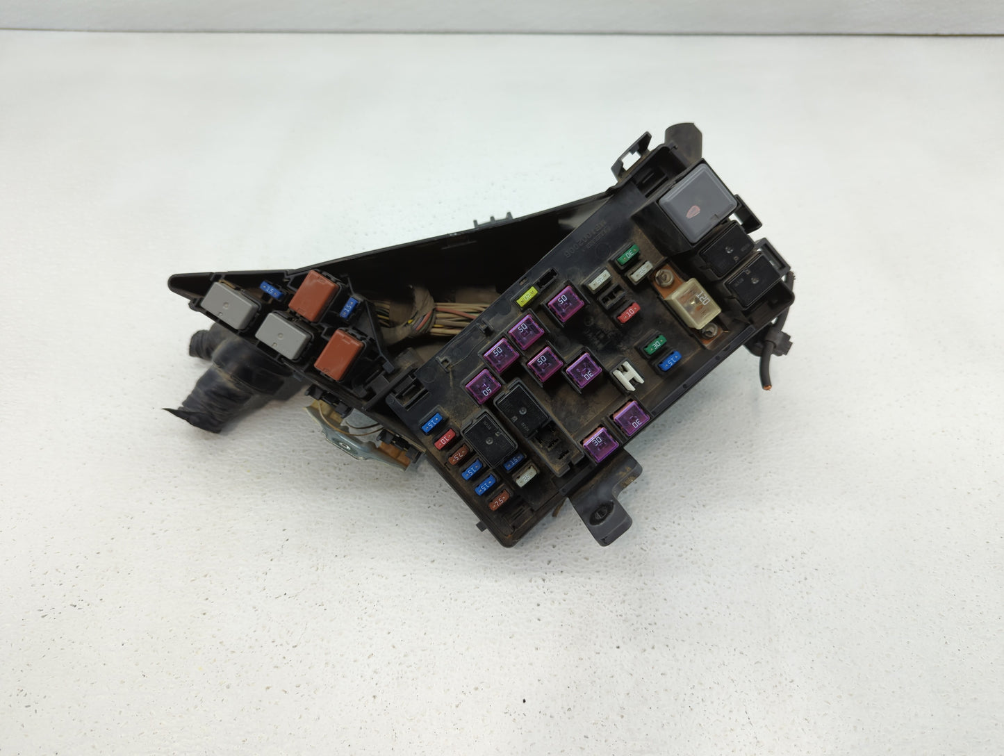 2010-2013 Subaru Forester Fusebox Fuse Box Panel Relay Module P/N:MB502096B MB100200B, MB502095B Fits Fits 2010 2011 2012 20
