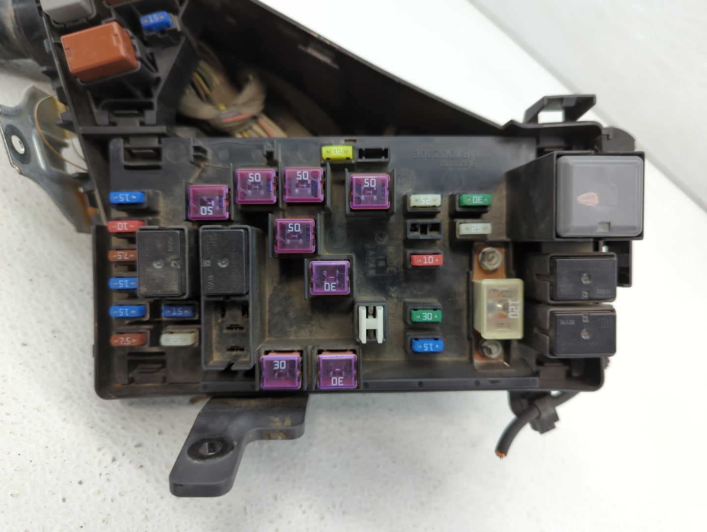 2010-2013 Subaru Forester Fusebox Fuse Box Panel Relay Module P/N:MB502096B MB100200B, MB502095B Fits Fits 2010 2011 2012 20