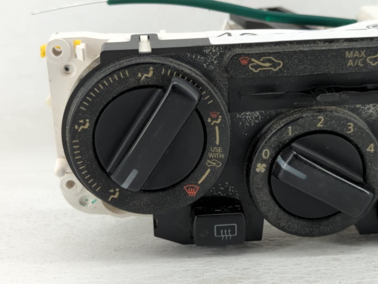 2010 Subaru Forester Climate Control Module Temperature AC/Heater Replacement P/N:502703-1991B 72311SC011, 72311SC050 Fits O